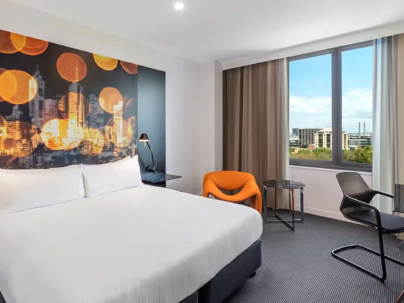 Flagstaff Gardens Hotel Melbourne - Image 1